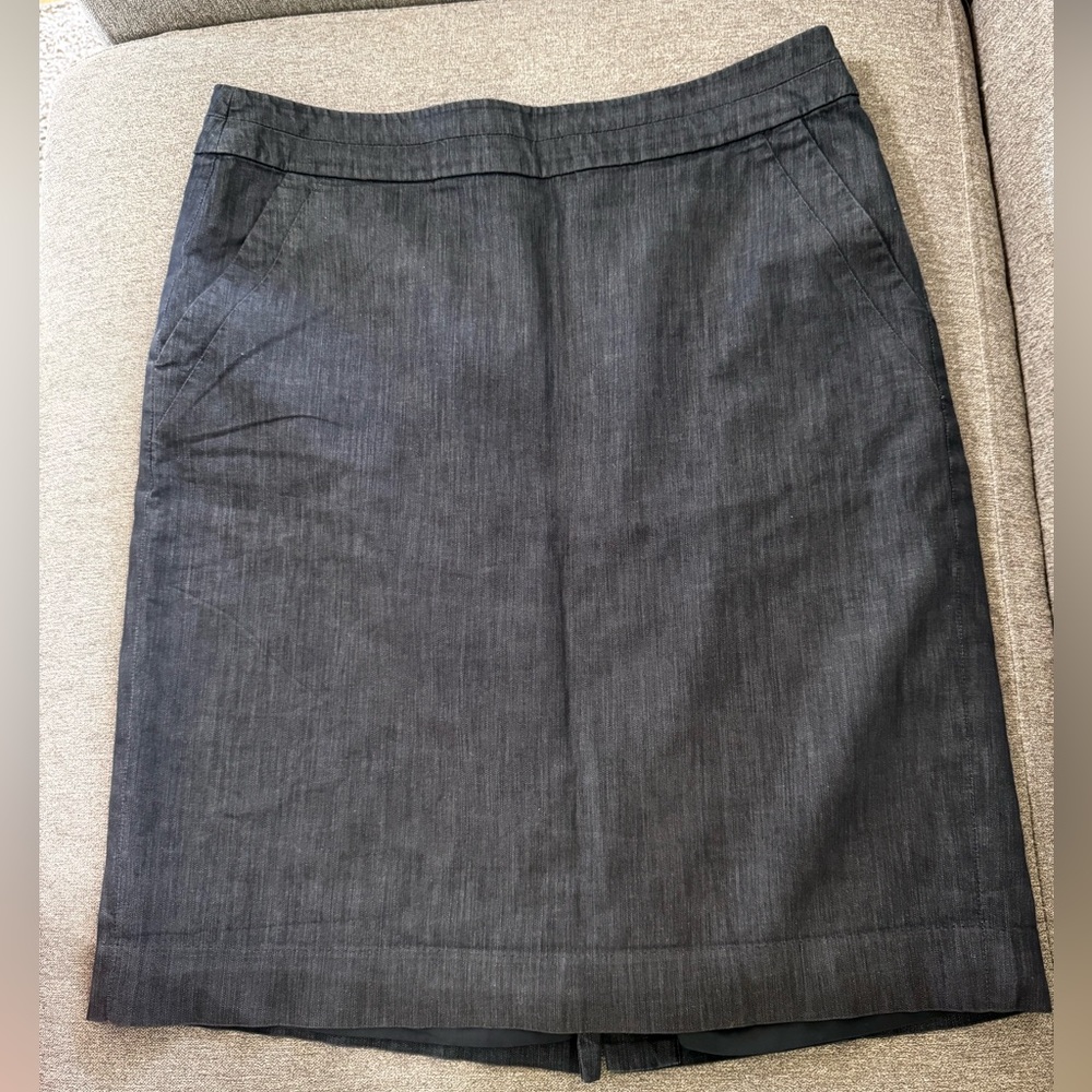 Ann Taylor Loft Dark Chambray Pencil Skirt size 4